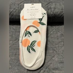 Loft No-Show Socks, Peaches and Polka Dots. NWT.